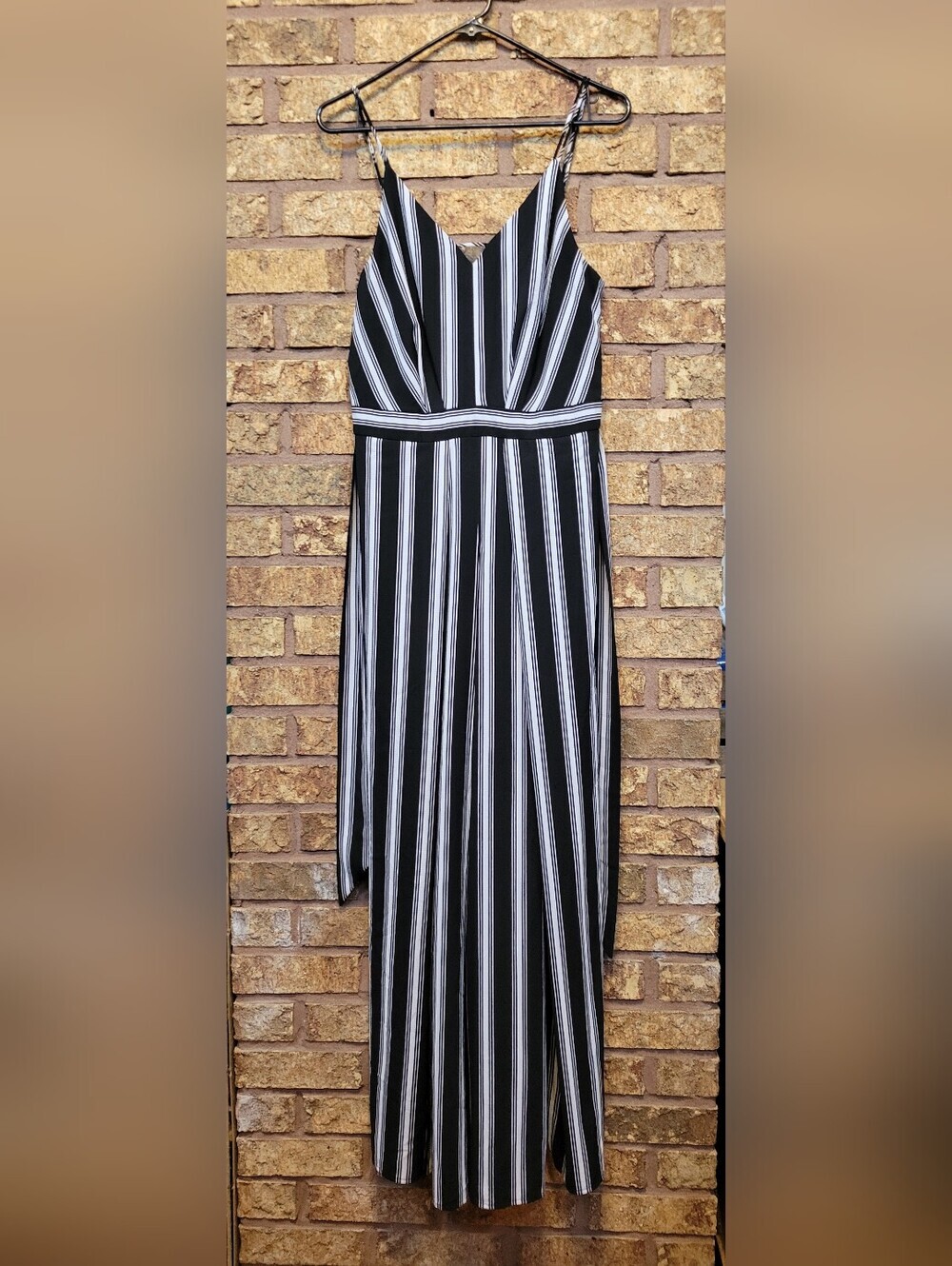 I.N. San Francisco Black and White Vertical-Stripe Slit Jumpsuit Size 7 Stretch - Picture 3 of 13